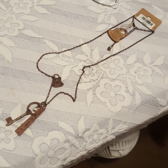 Good Works Necklace - Picture 5 of 8